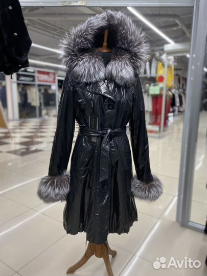 Зимний пуховик-пальто