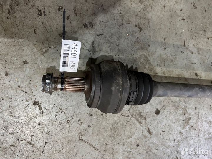 Привод задний Mercedes-Benz E-Class C207 272988