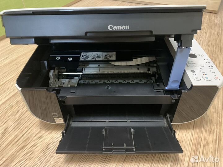 Цветной принтер + сканер Canon pixma MP210