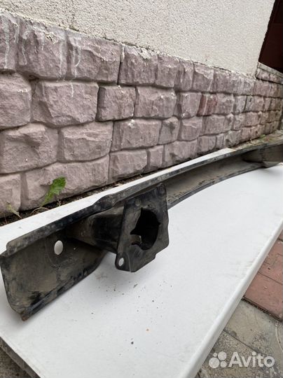 Усилитель бампера passat b5+