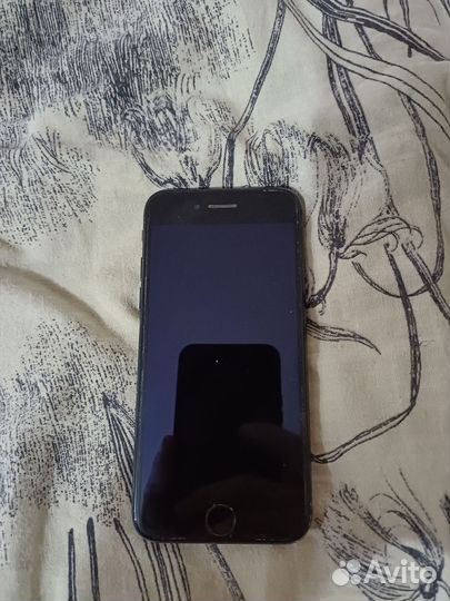 iPhone 7, 32 ГБ