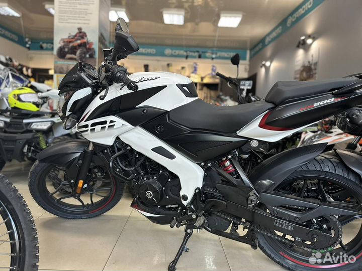 Мотоцикл bajaj Pulsar NS 200