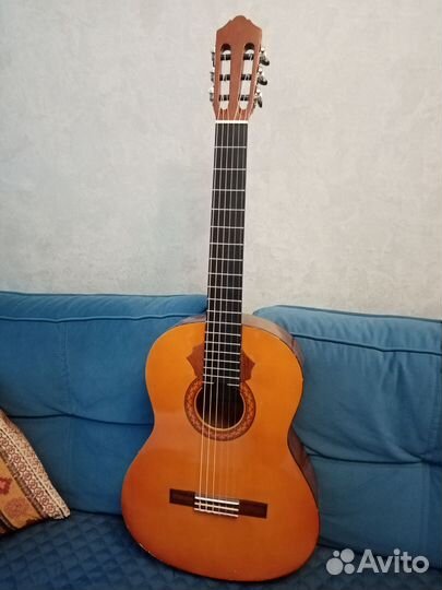 Классическая гитара Yamaha c40