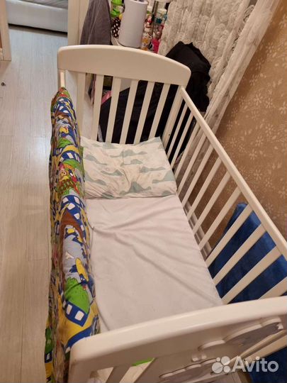 Детская кроватка