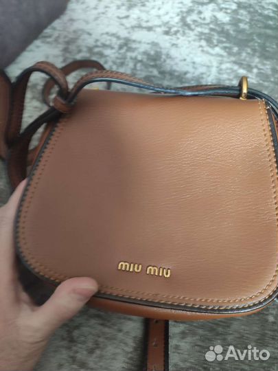Трендовая сумочка женская miu
