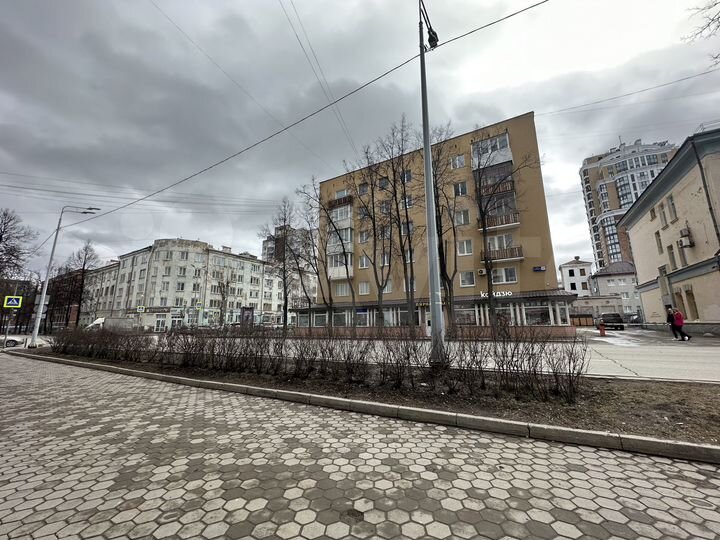 Торговая площадь, 275.7 м²