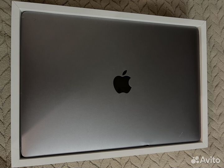 Macbook pro 13 m1