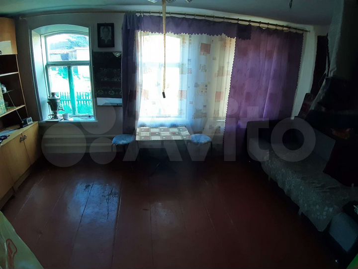 Дом 32 м² на участке 6 сот.