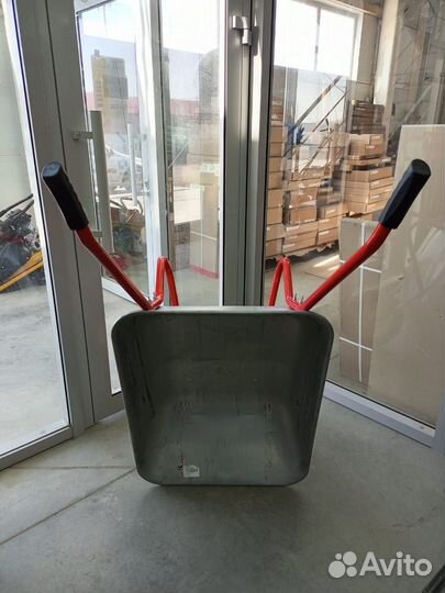 Тачка садовая RedVerg RD-WB100R одноколесная