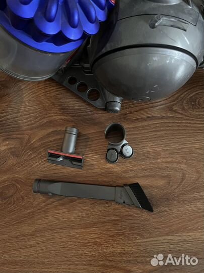 Пылесос Dyson DC37