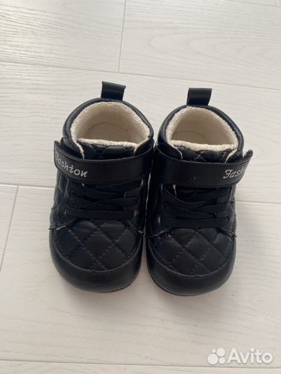 Ботинки кроссовки для девочки 19 размер демисезон