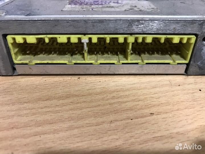 Блок управления двс Toyota Crown