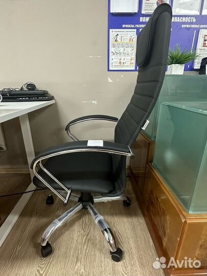 Кресло руководителя новое