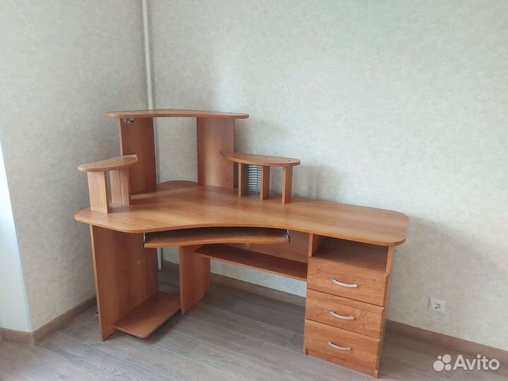 Компьютерный стол бу