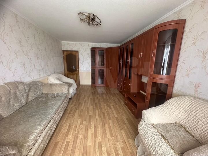 2-к. квартира, 72 м², 6/16 эт.