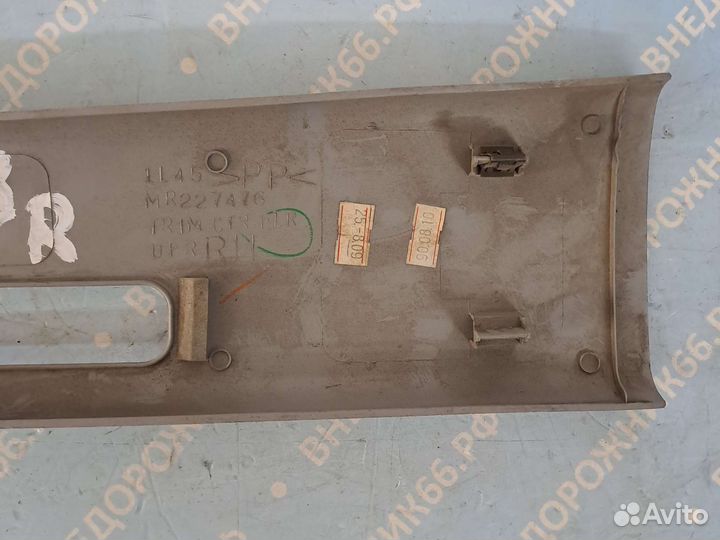 Накладка на стойку передняя R Pajero Sport 1 98-08