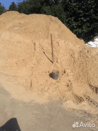 Песок карьерный в наличии с доставкой