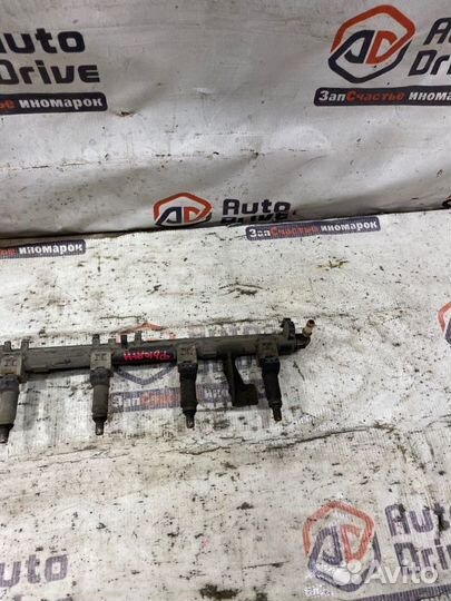 Топливная рейка Ford Fusion 1 1.4 2008