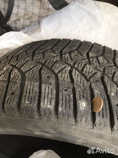 Bridgestone Blizzak Spike-02 245/40 R18