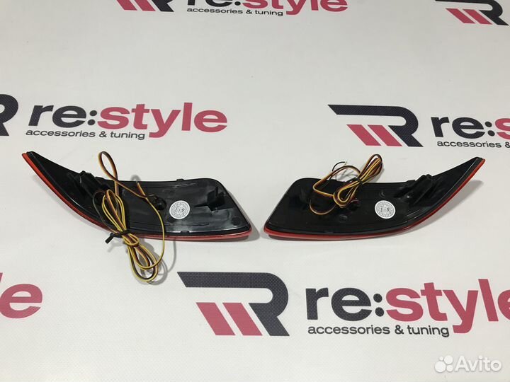 Катафоты в задний бампер Toyota Camry 55 14-17 Кра