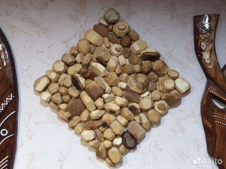 Панно из дерева