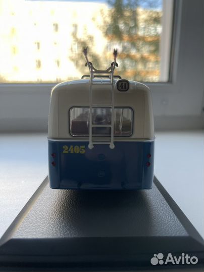 Модель троллейбуса зиу-5 classic BUS 1:43