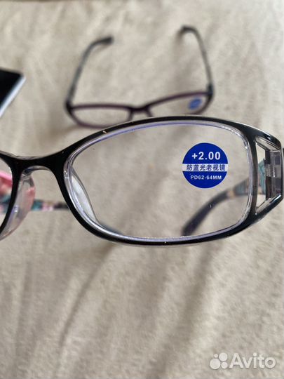 Очки для чтения +2 новые