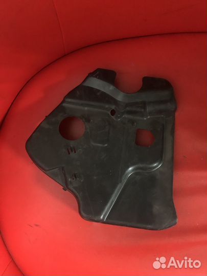 Мерседес 215,220,240 пыльник педали ручника