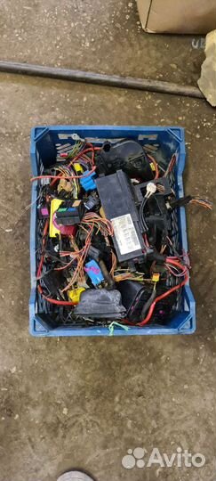 Разъёмы фишки Volkswagen Tiguan 2010 2.0 tsi