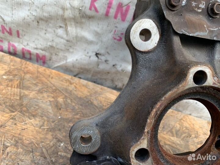 Поворотный кулак передний правый Bmw X1 E84 N20B20