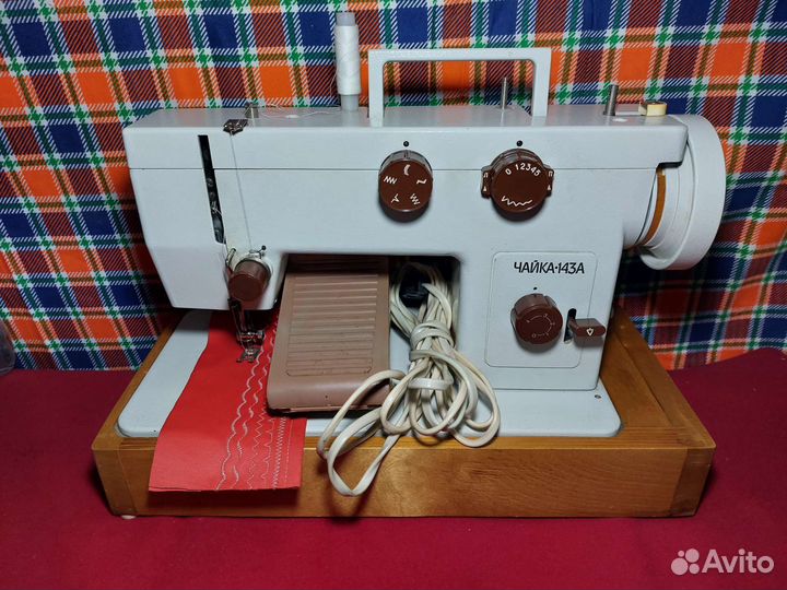 Швейная машина Чайка 143А буу