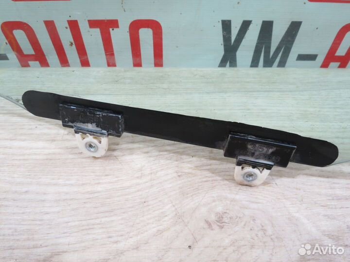 Стекло двери переднее левое Nissan Almera G15