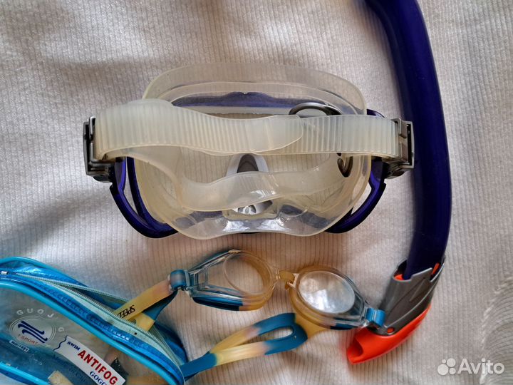 Маска для подводного плавания с трубкой