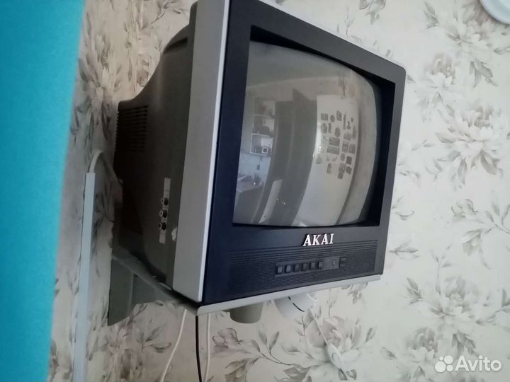 Телевизор Аkai