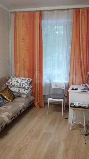 Комната 16 м² в 4-к., 1/4 эт.