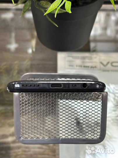 Xiaomi Redmi 8, 4/64 ГБ