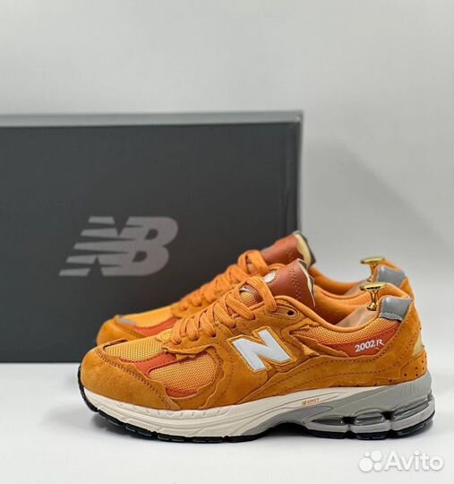 Кроссовки мужские NEW balance 2002R