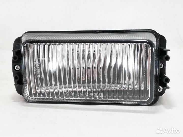 Противотуманная фара правая Mercedes W463