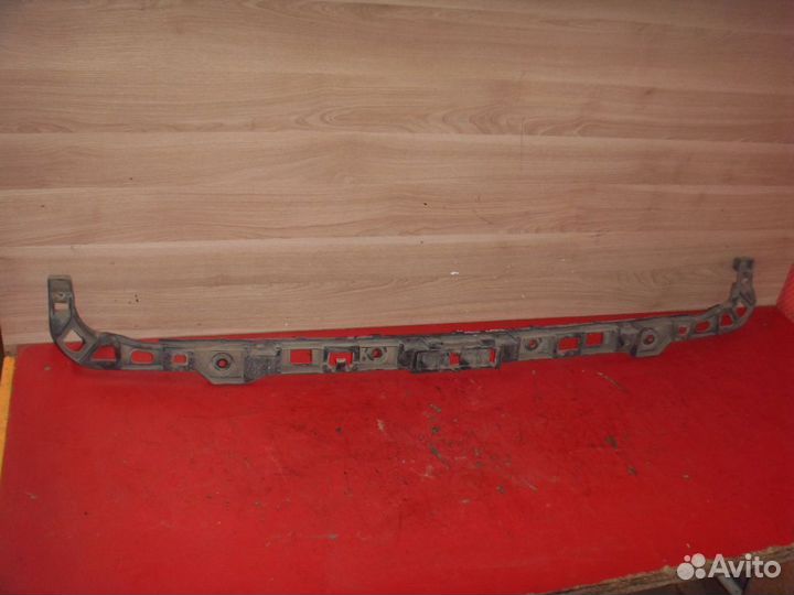 Кронштейн заднего бампера Volkswagen Golf VI