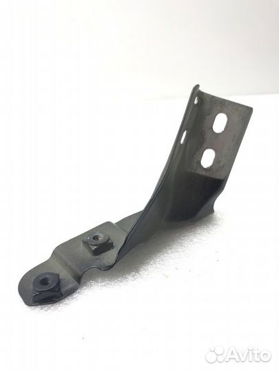 Кронштейн крыла передний левый Volkswagen Polo 6R1