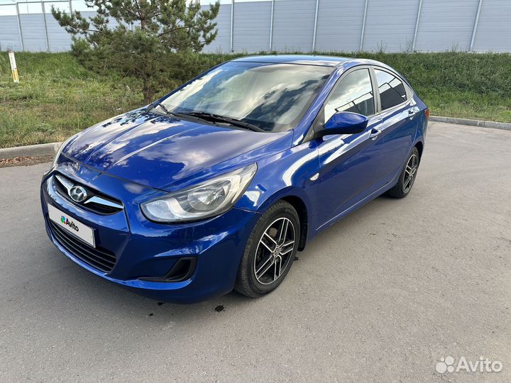 Hyundai Solaris 1.6 AT, 2012, 185 000 км