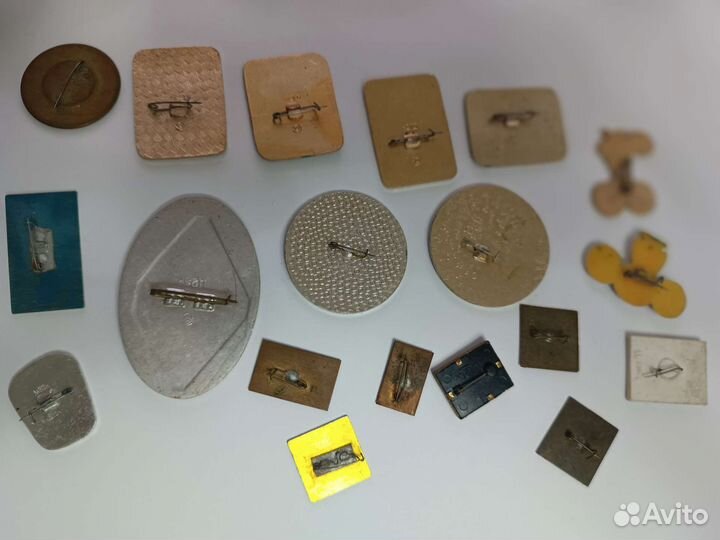 Значки СССР (Чебурашка /ну погоди/Карлсон и др