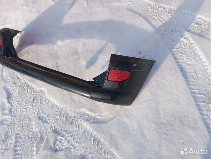 Бампер задний Тойота funcargo