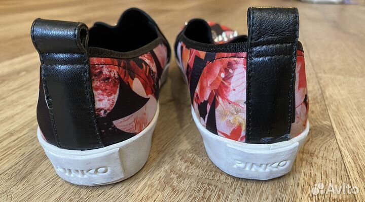 Слипон / балетки Pinko