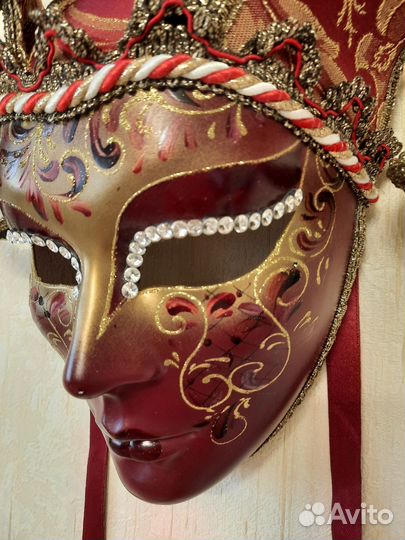 Венецианская маска