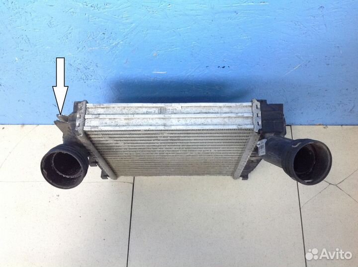 Интеркулер правый VW Touareg 10-18 7P0145804B