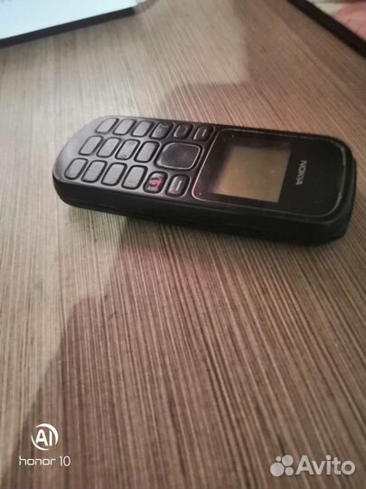 Кнопочный телефон Nokia