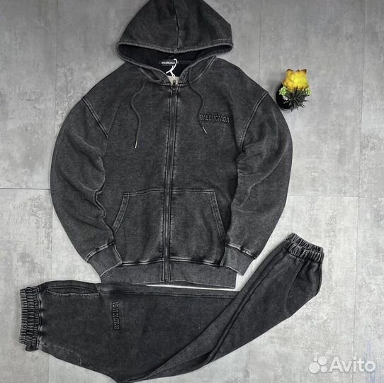 Спортивный костюм balenciaga