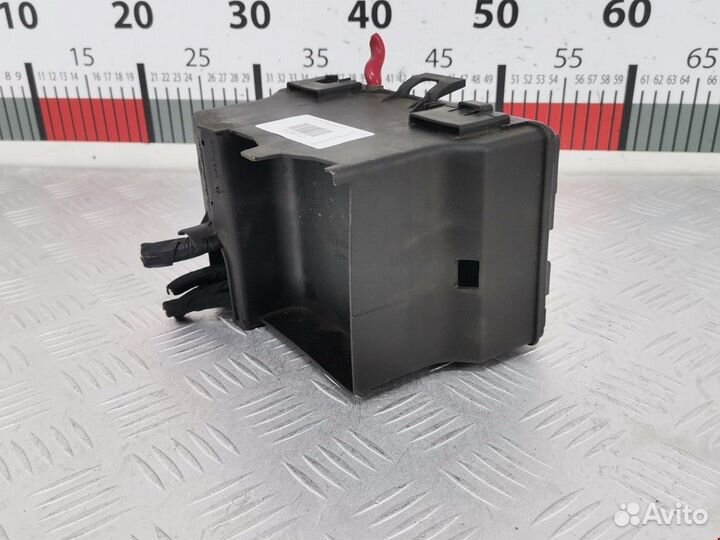 Блок предохранителей Renault Laguna рест. 2001