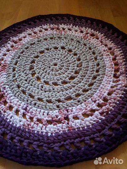 Вязаный ковёр